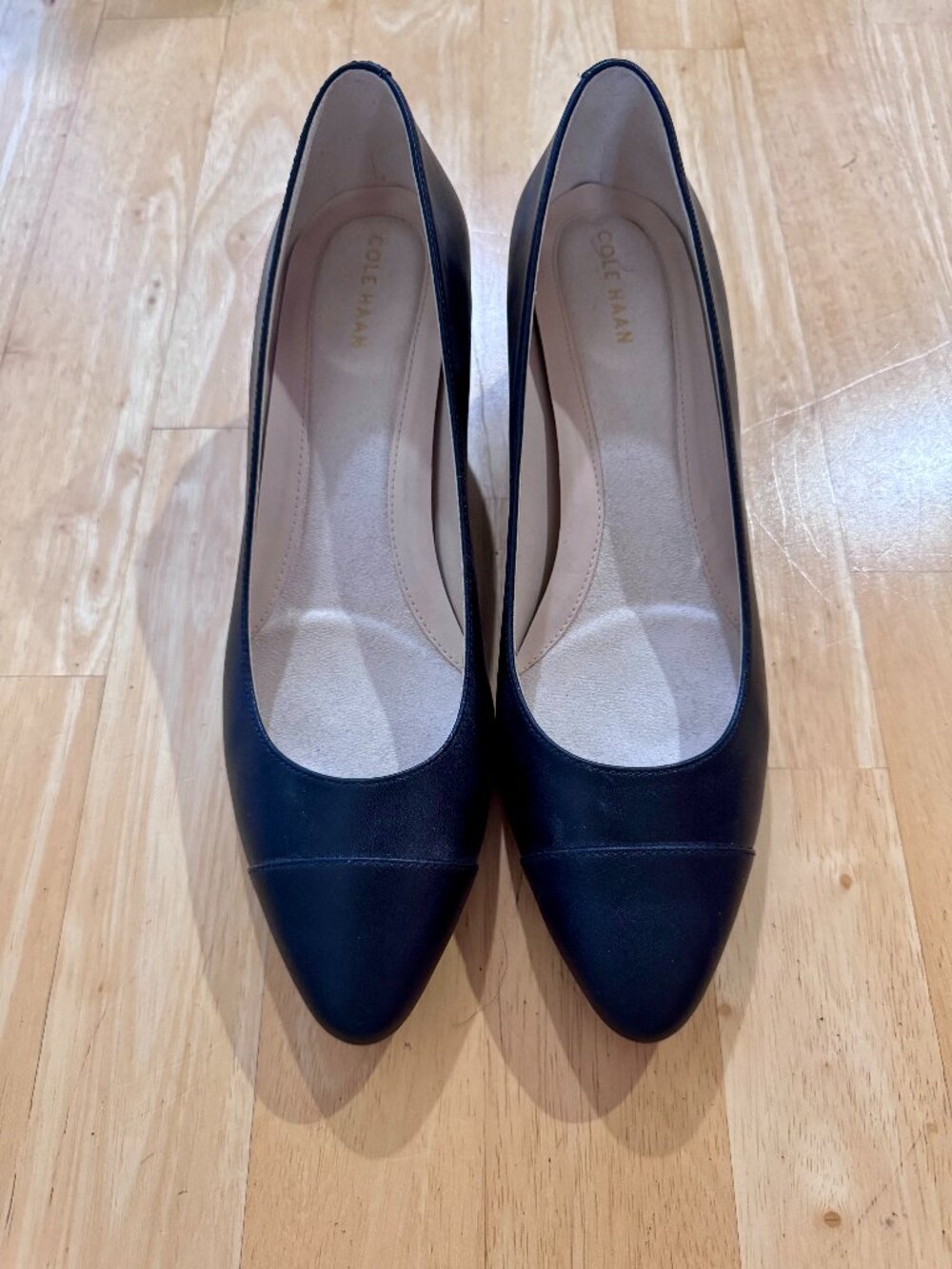 Cole Haan The Go-To Block Heel Pump--sz 8
